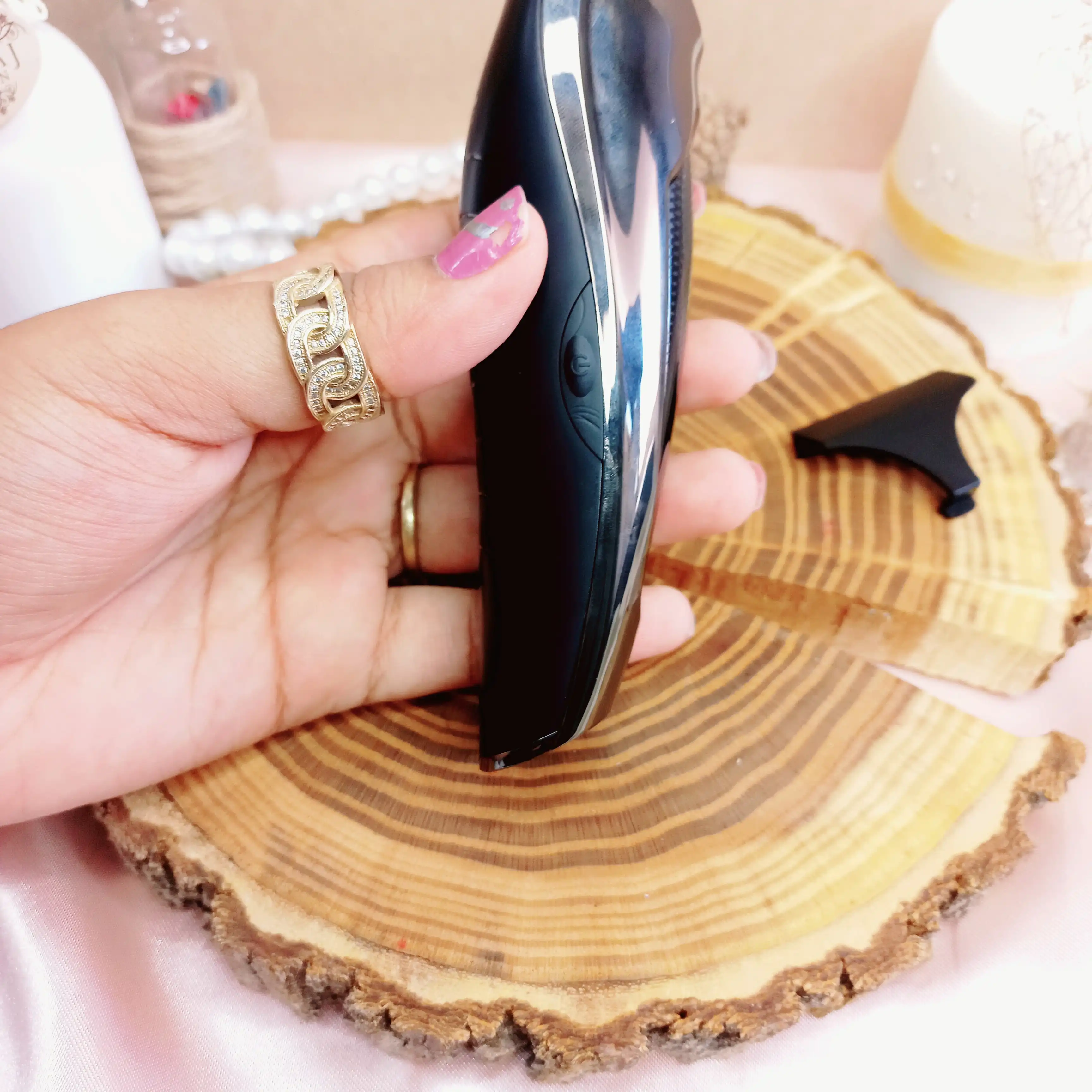 ماشین اصلاح موی سر و صورت وی جی ار مدل V-070