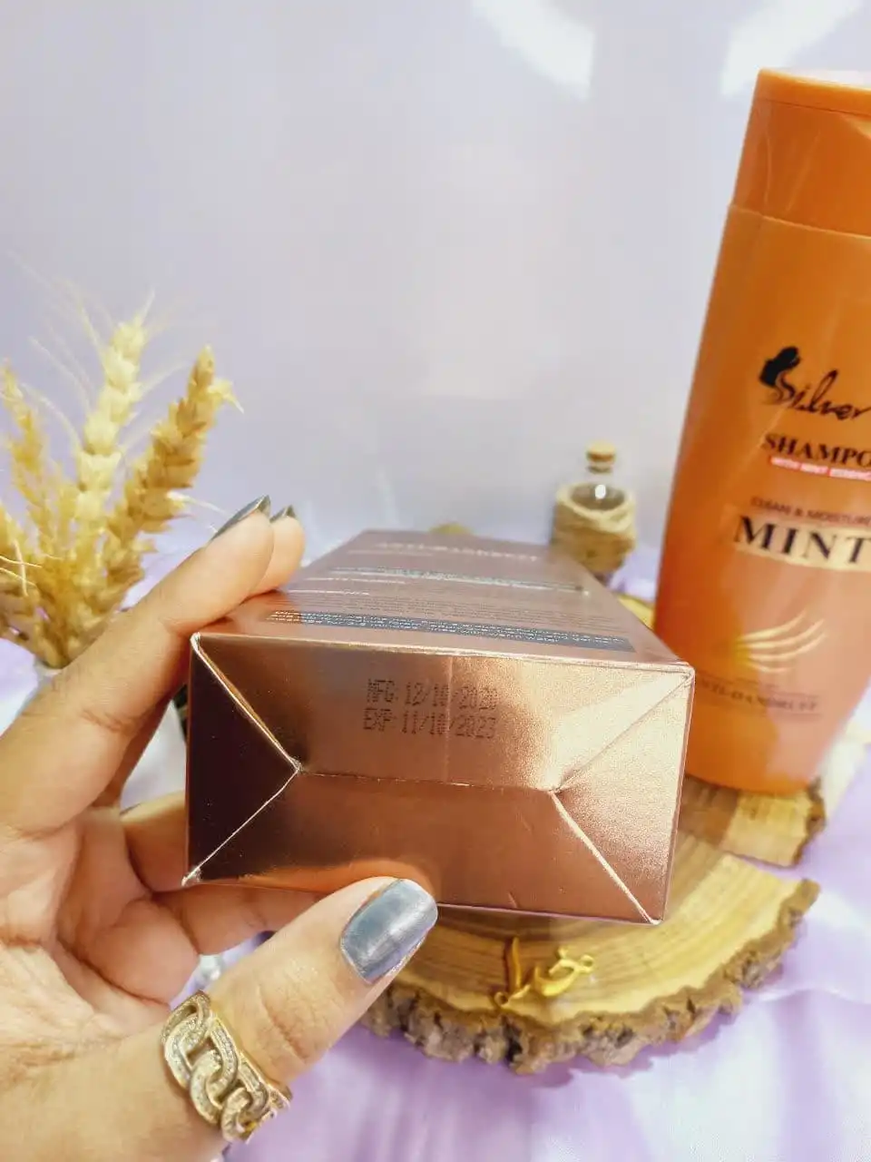 شامپو ضد شوره نعنا برند سیلور مون Silver Moon Anti-Dandruff کد SL4041