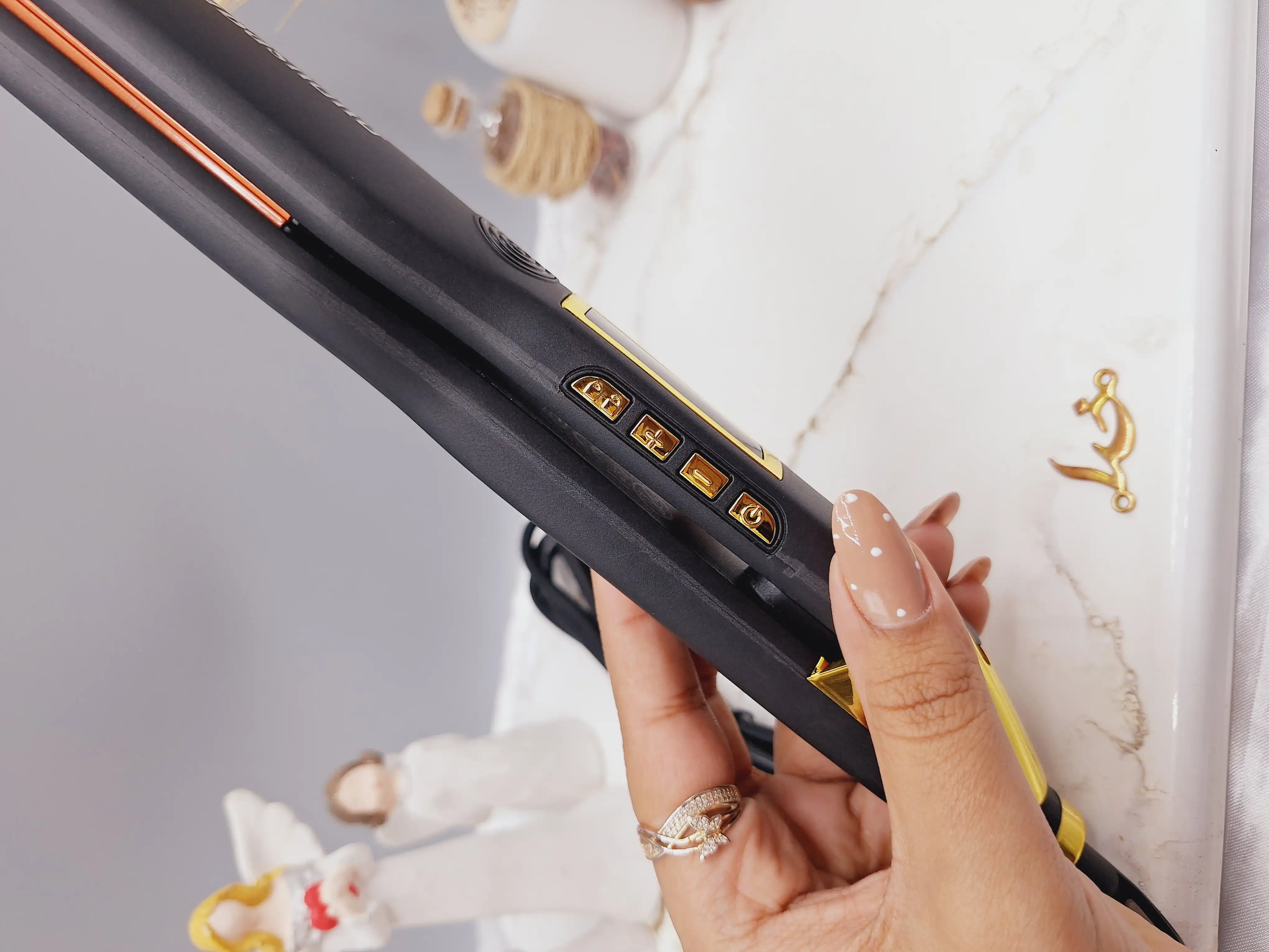 اتو حالت دهنده مو ویو بیبی باس نانو مدل BaByBasnono ST2787A