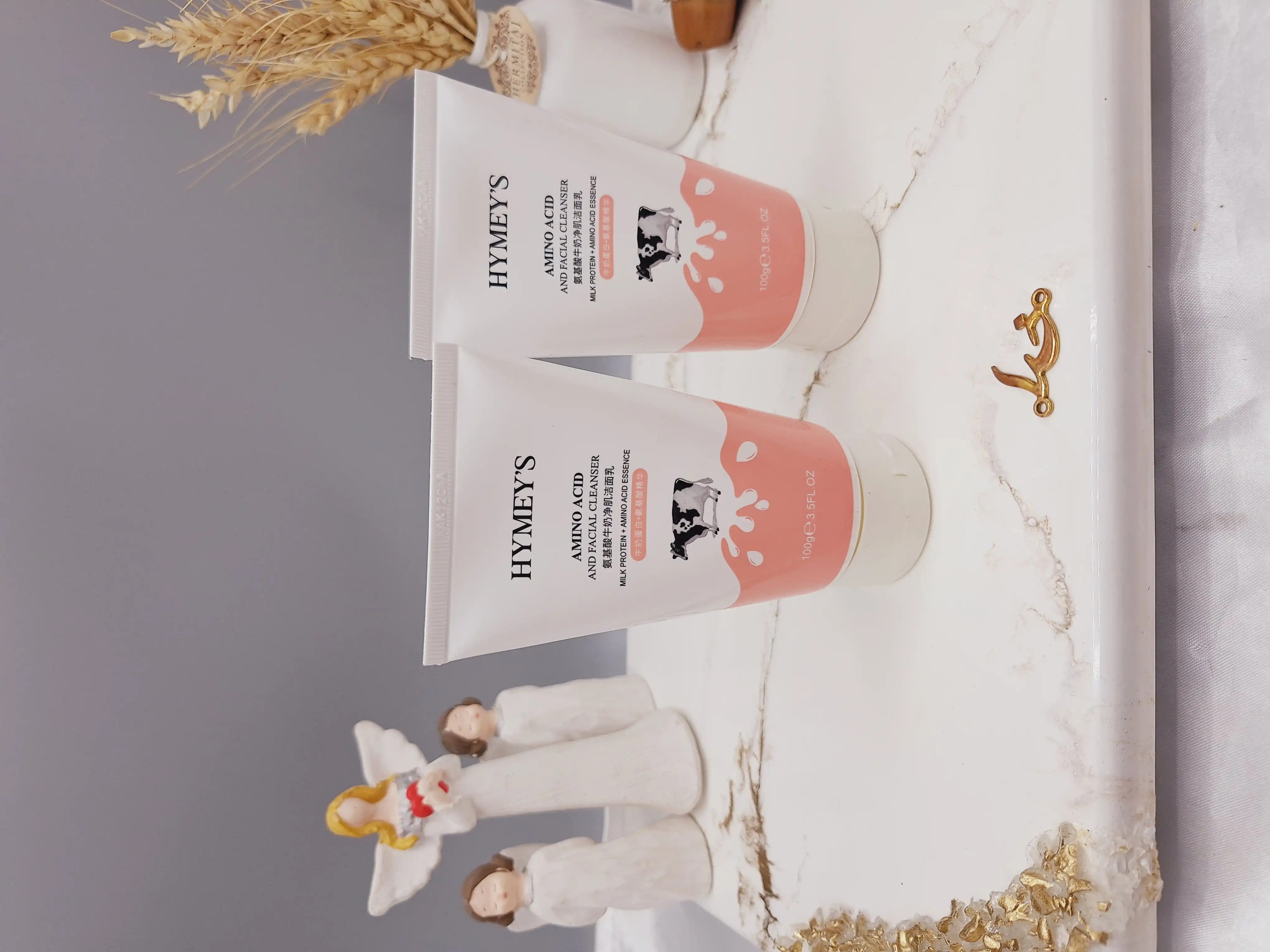 فوم شستشو صورت با عصاره شیر گاو HYMEYS کد XXM88966