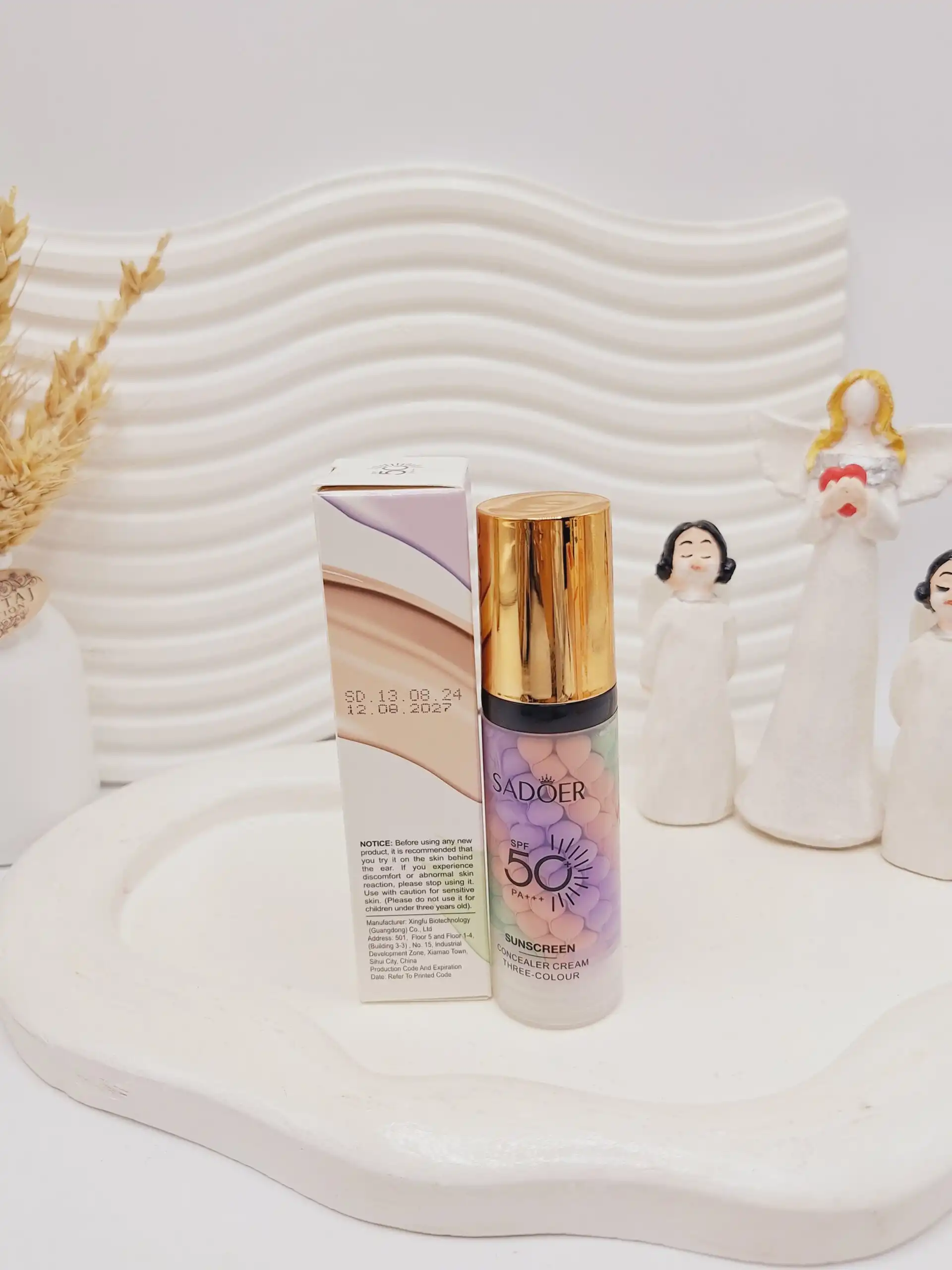 پرایمر ضد آفتاب دار سه رنگ spf50 سادور حجم 40 گرم کد 0738