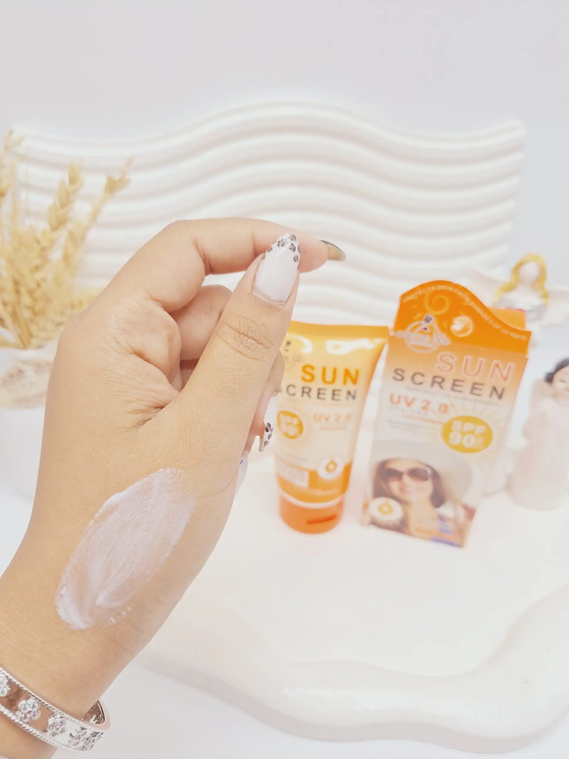 ضد آفتاب زنانه SCREEN SPF 90 کد 0016