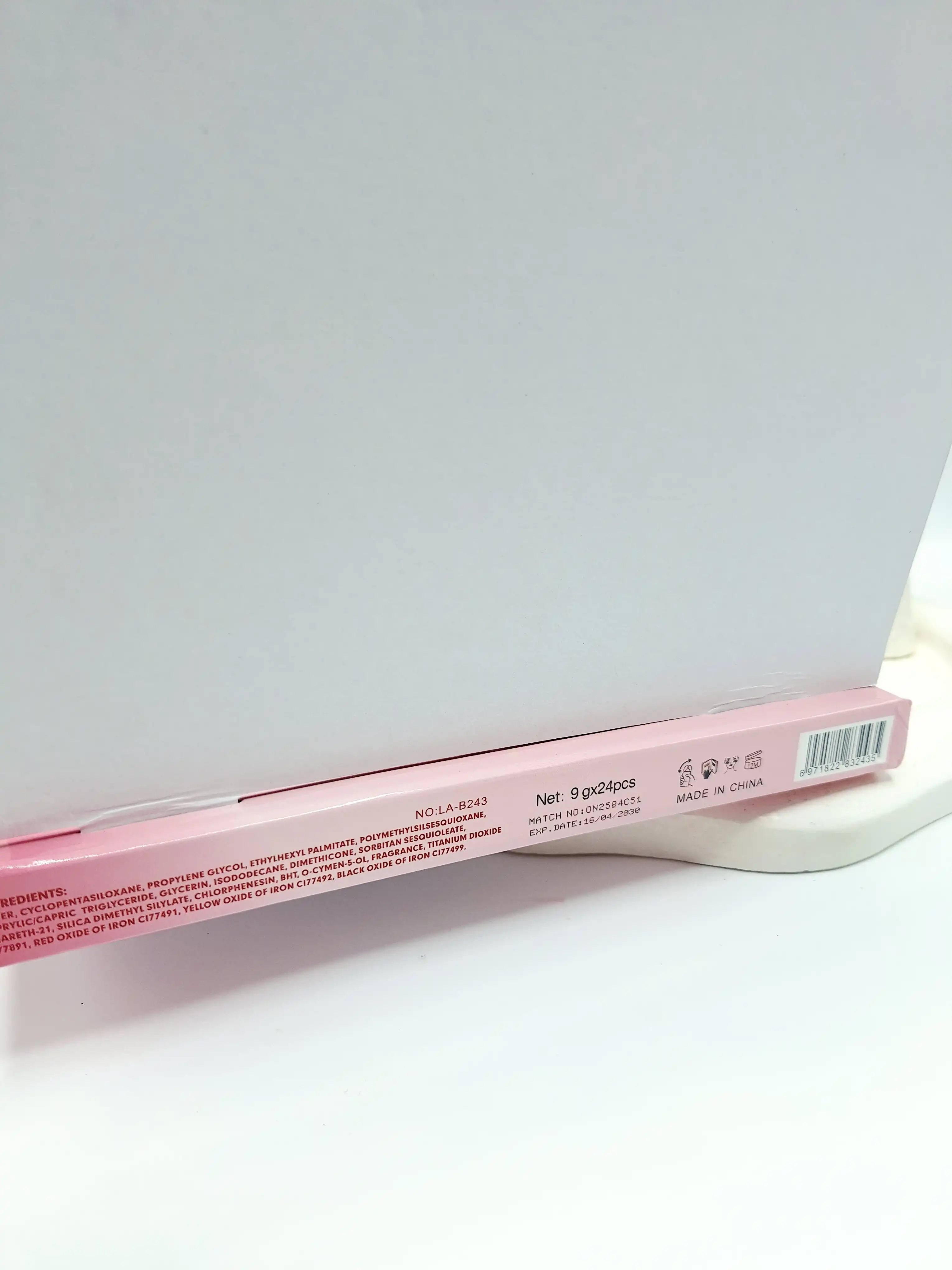 رژگونه مایع دکمه ای تیک تاکی اولیبولا OLIBOLLA کد 243 (جعبه دار)