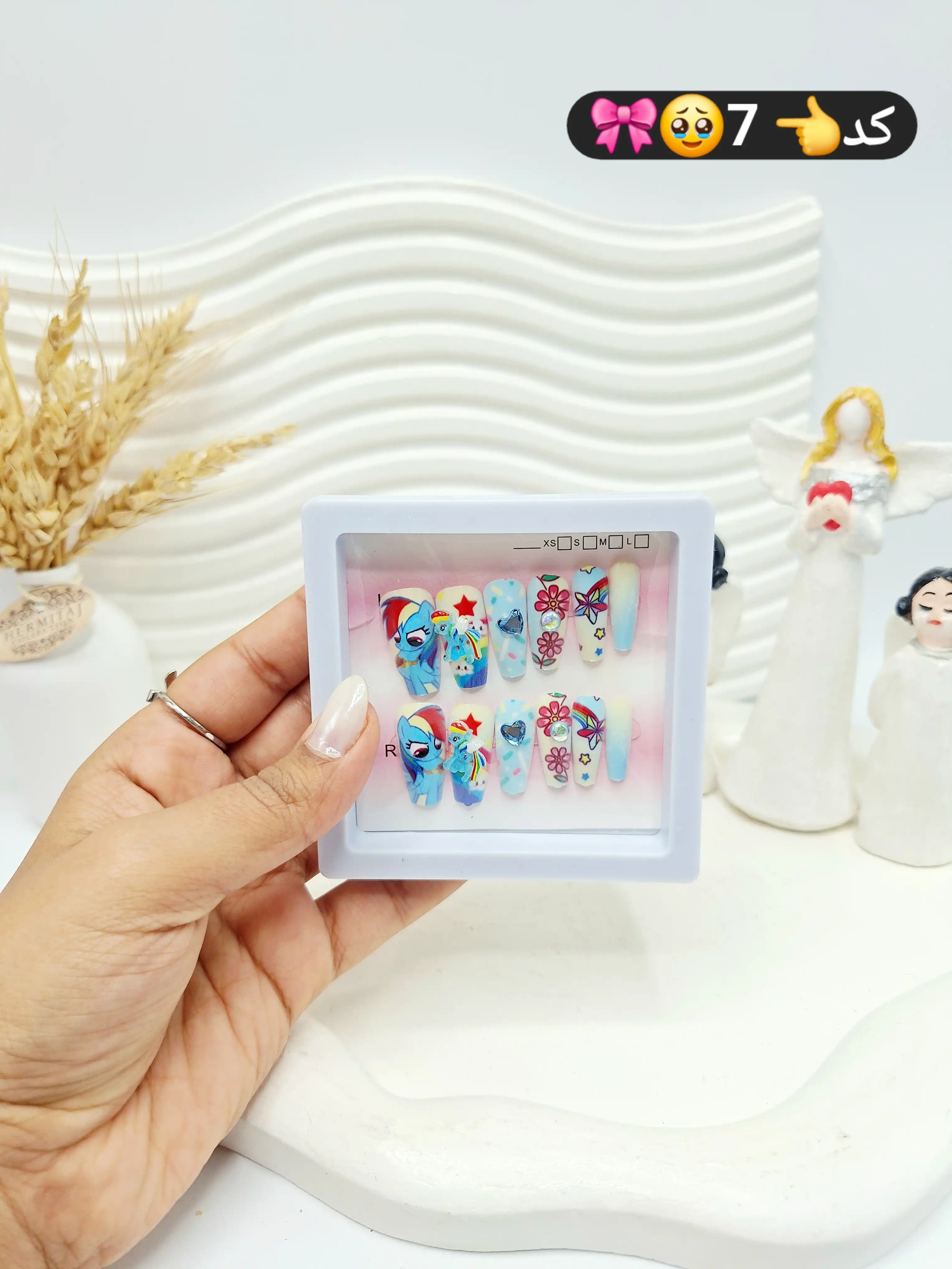 پک اختصاصی کامل ناخن مصنوعی طرح فانتری کیوت با چسپ ناخن دو طرفه (کیفیت تضمینی )