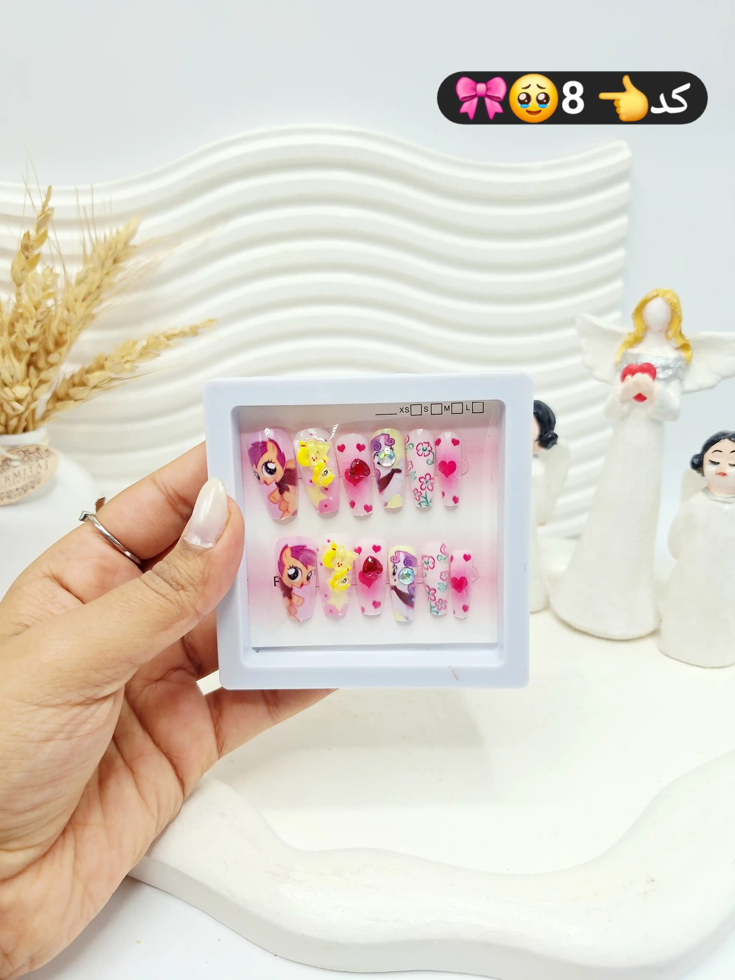 پک اختصاصی کامل ناخن مصنوعی طرح فانتری کیوت با چسپ ناخن دو طرفه (کیفیت تضمینی )