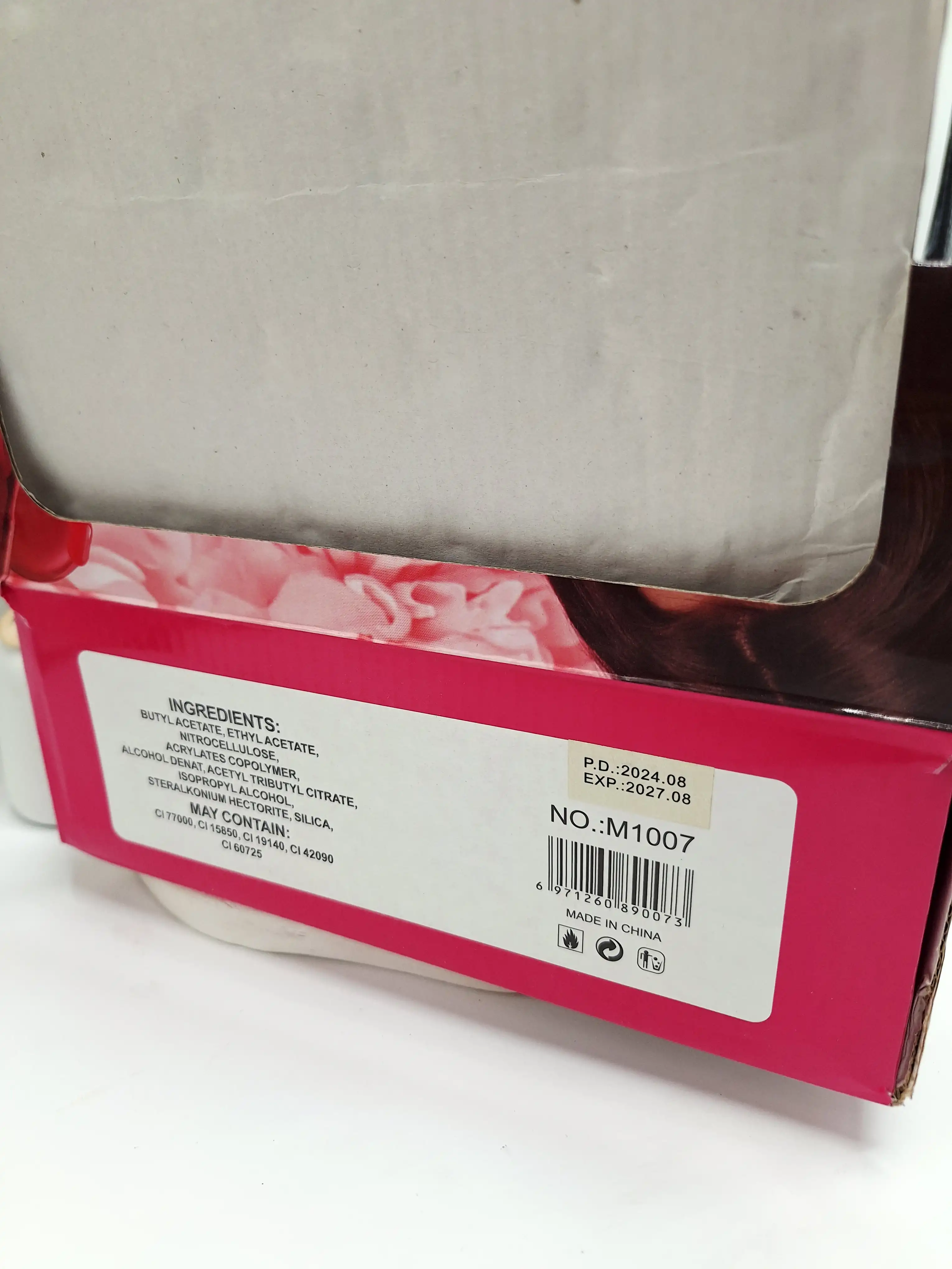 لاک ناخن طرح سر تاج گل کد 1007