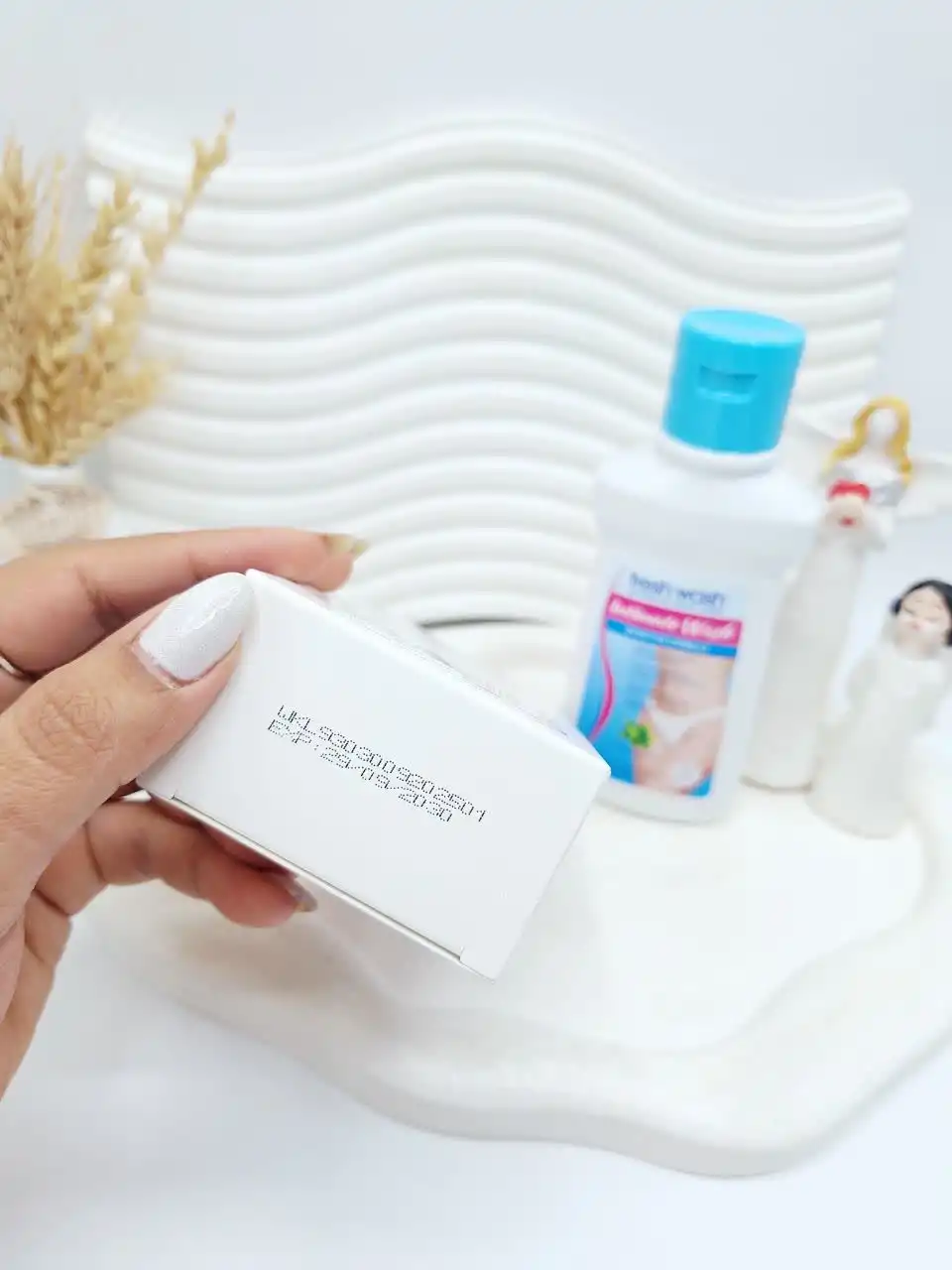 ژل شستشو نواحی حساس بانوان اینتیمیت (Intimate Wash) کد 5497